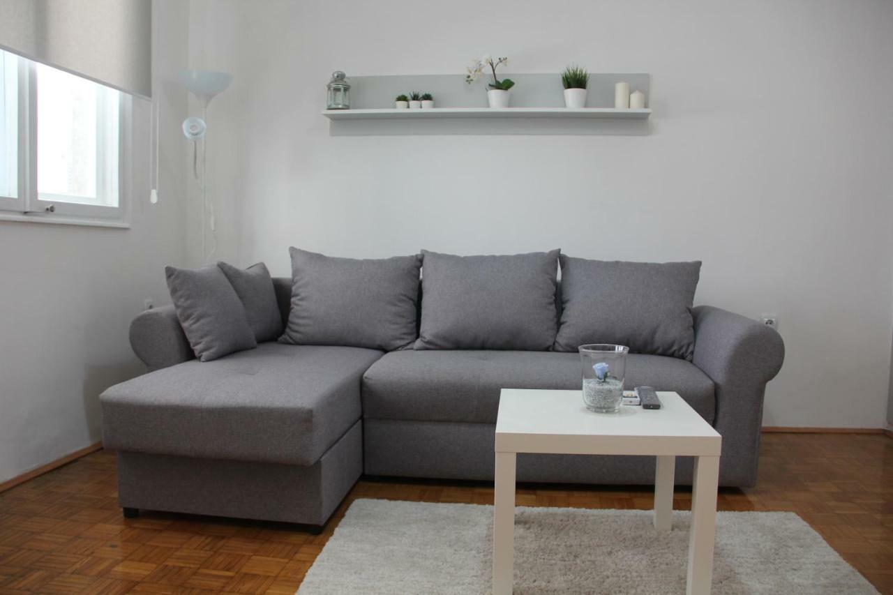 Apartman Kej Pirot Ngoại thất bức ảnh