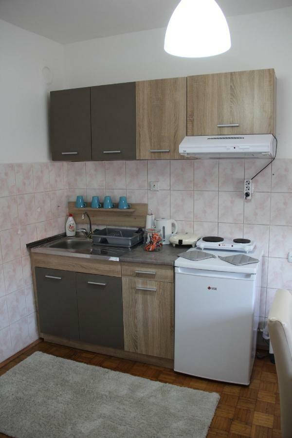 Apartman Kej Pirot Ngoại thất bức ảnh