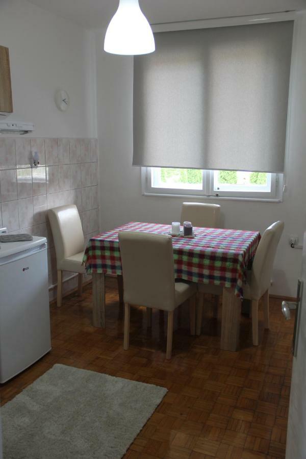 Apartman Kej Pirot Ngoại thất bức ảnh