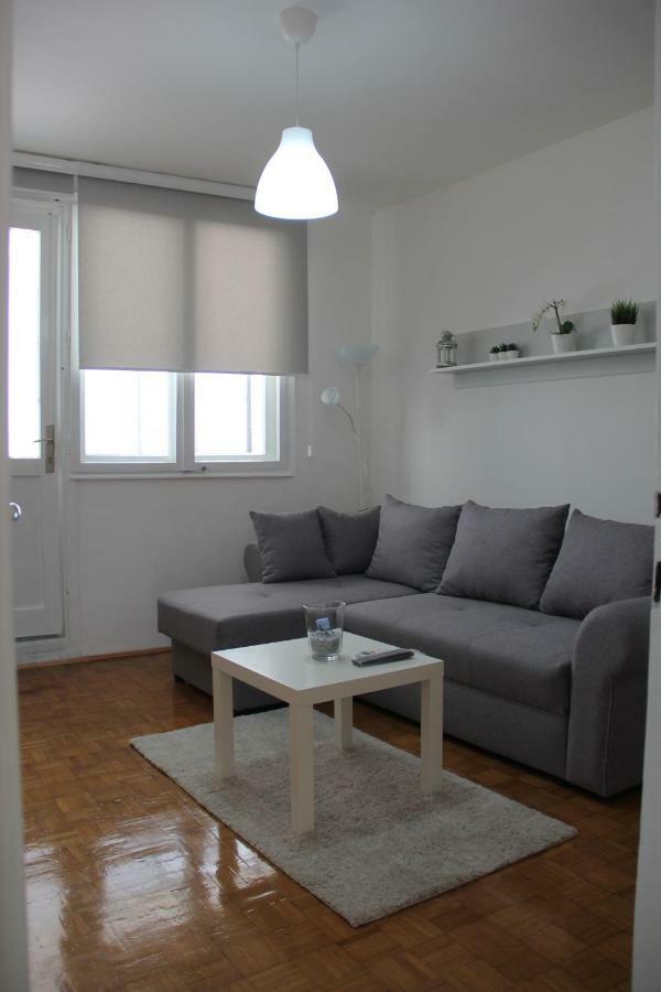 Apartman Kej Pirot Ngoại thất bức ảnh