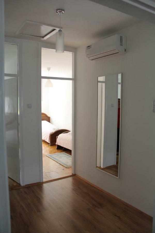 Apartman Kej Pirot Ngoại thất bức ảnh