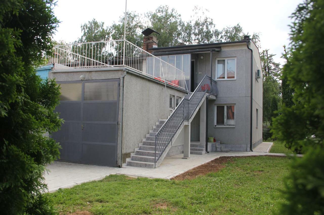 Apartman Kej Pirot Ngoại thất bức ảnh